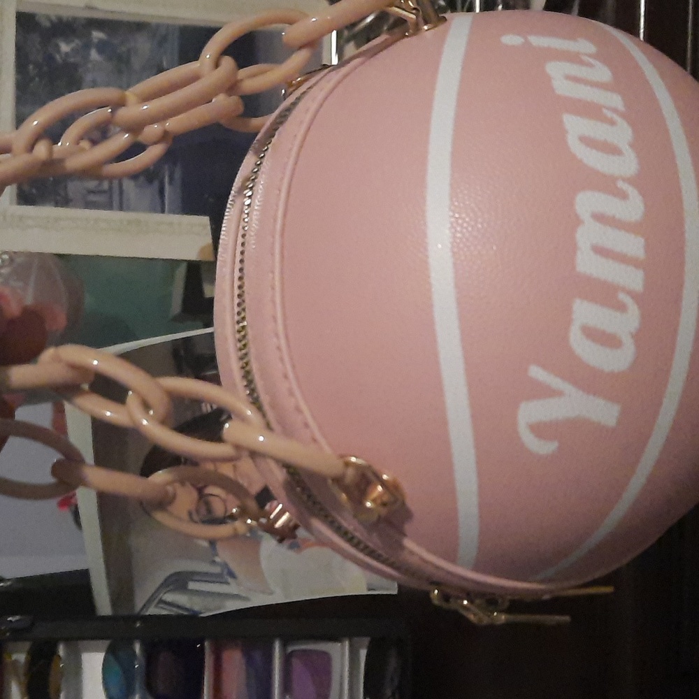 I am selling a bag